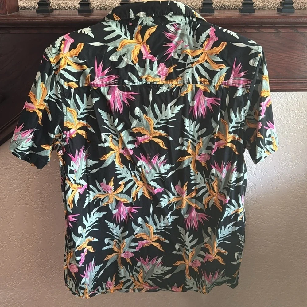 Hurley Tropical Black Floral Men's Size Large Island Vacation Resort Shirt Top - Picture 4 of 4
